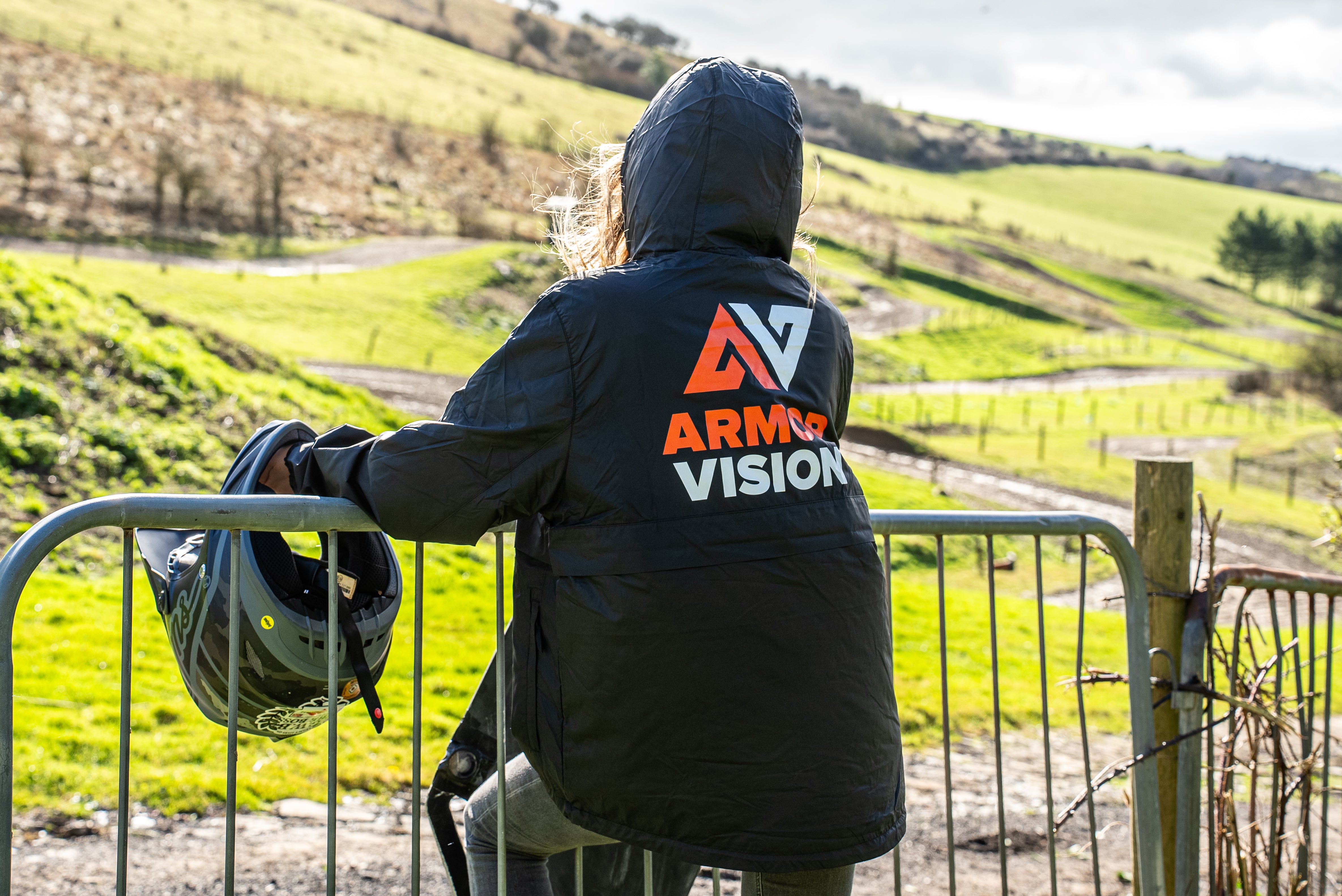 ARMOR VISION RAIN JACKET BLACK